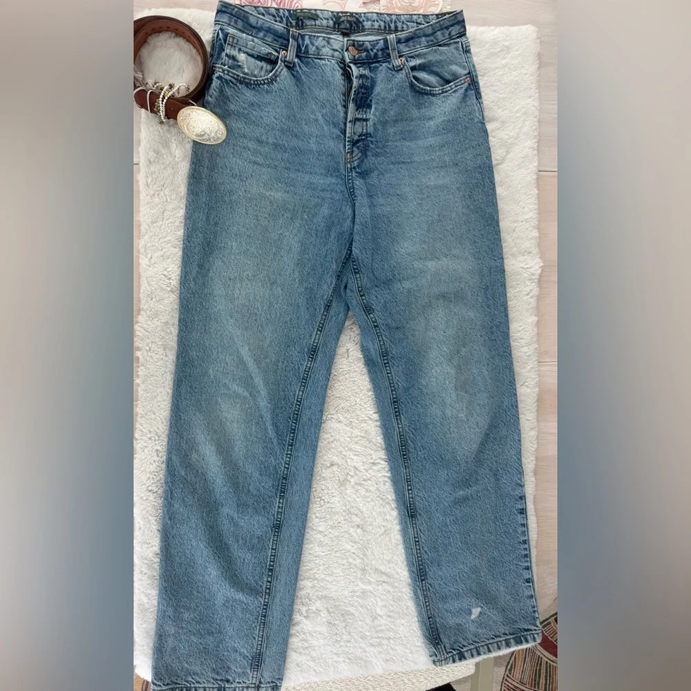 Wild Fable Light Wash Straight Leg Jeans | Vintage Style Denim - Picture 3 of 5